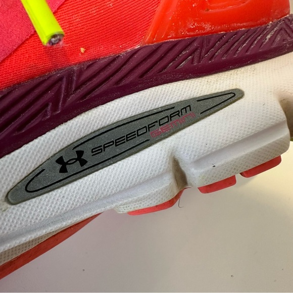 Under Armour pink Athletic Shoes - Picture 14 of 14